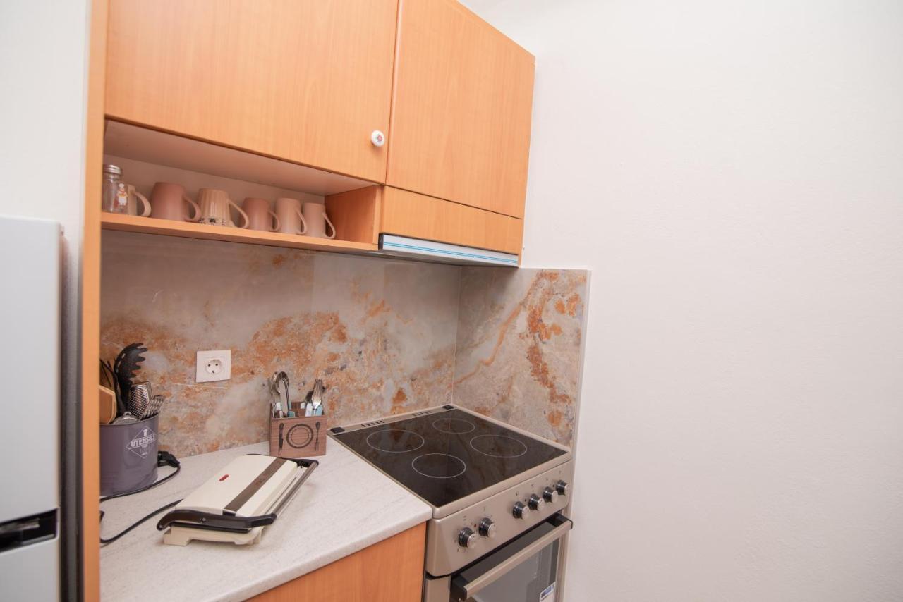 Tsaner Apartment And Rooms Матала Екстериор снимка